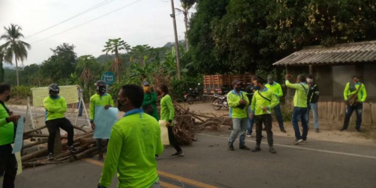 Protesta de mototaxistas en zona rural del Distrito.