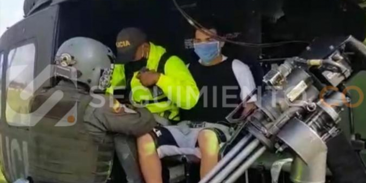 Miembros de la Policía Nacional, movilizaron al presunto sicario venezolano, en un helicóptero.