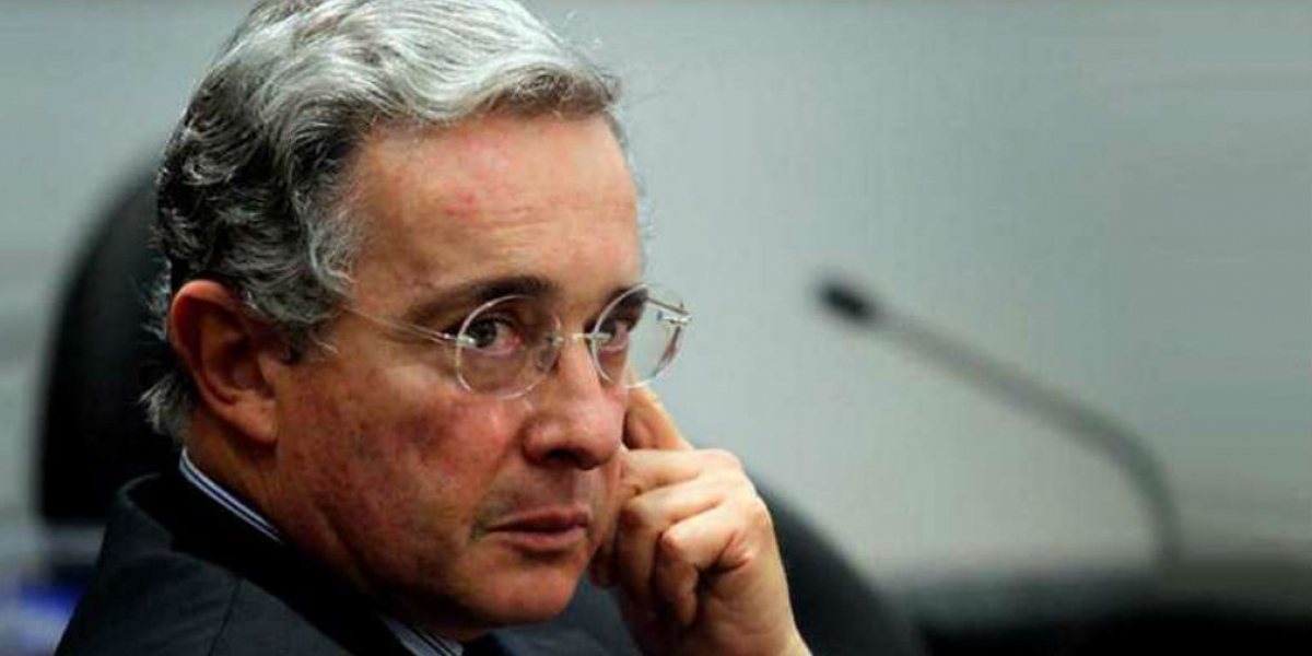 Álvaro Uribe Vélez.