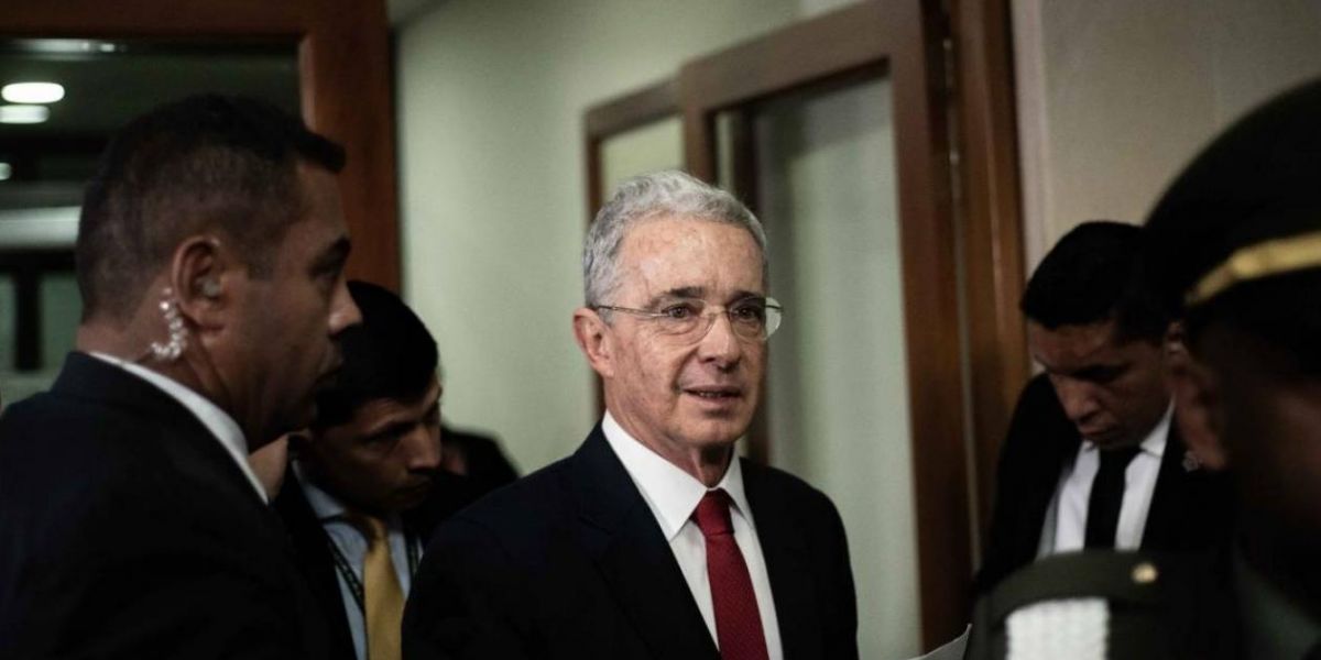 Archivo Álvaro Uribe Vélez, exsenador.