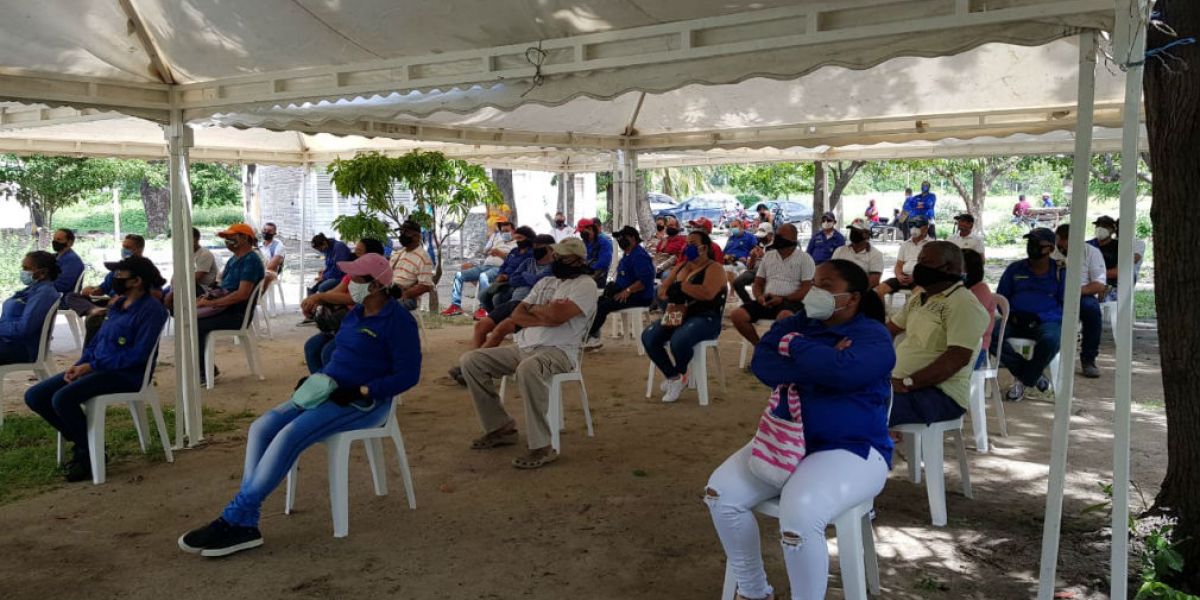 Alcaldía de Santa Marta Reunión de la Alcaldía con carperos.