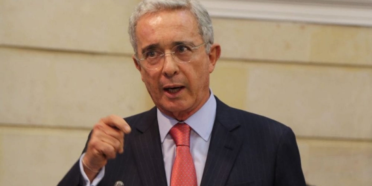 Álvaro Uribe.