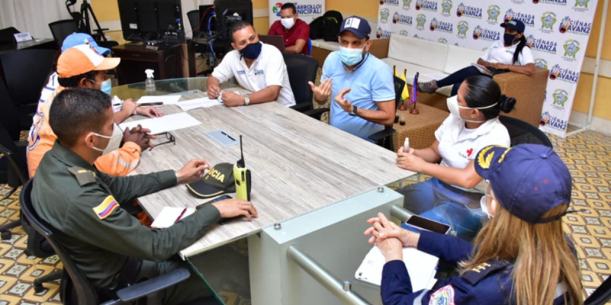 Alcaldía de Ciénaga La administración municipal realizó un consejo extraordinario de gestión del riesgo y desastre con el fin de articular acciones rápidas.