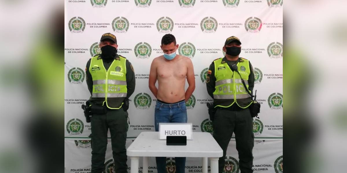 Policía Jorge Luis Molina Pérez.