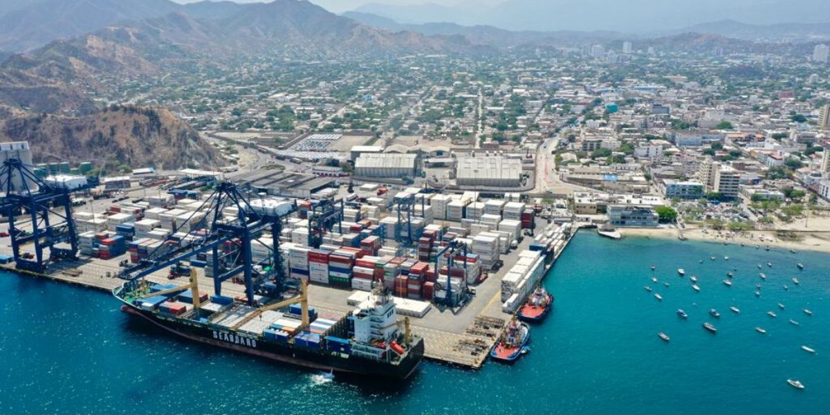 Instalaciones del Puerto de Santa Marta.