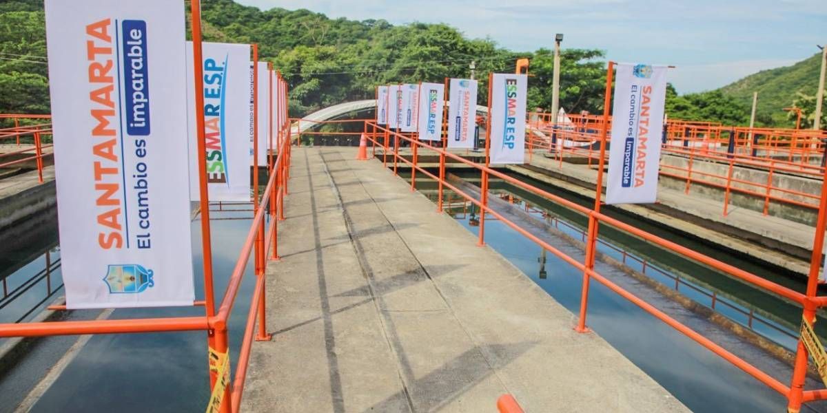 Alcaldía Inicio de las obras en la planta 'El Roble'.