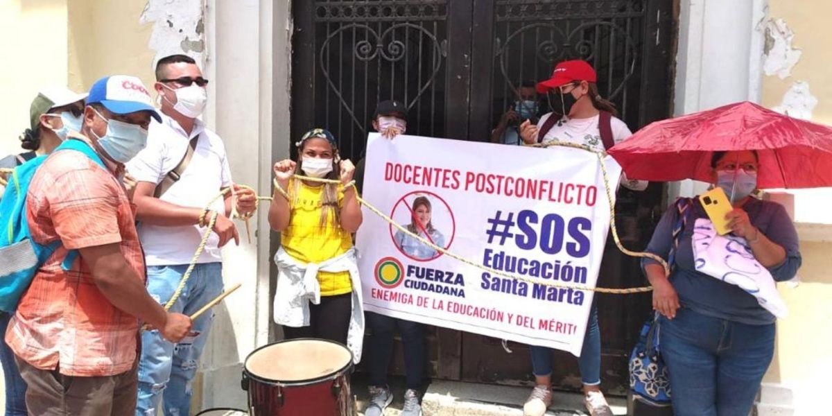 Seguimiento Plantón realizado el 11 de octubre por los docentes que ganaron el concurso de méritos.