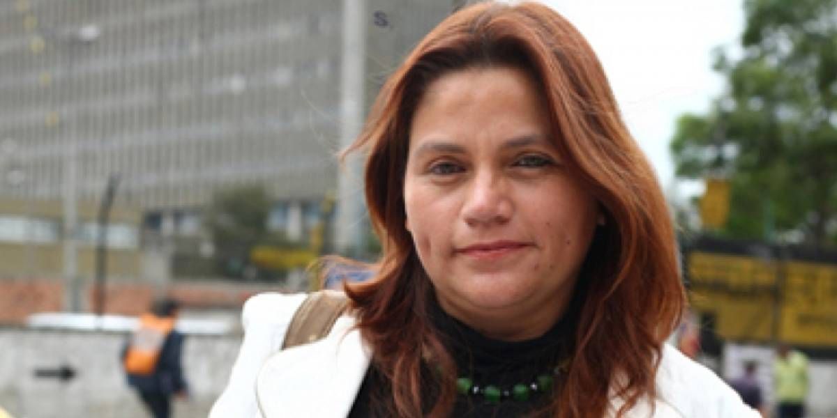 Flip Claudia Julieta Duque.