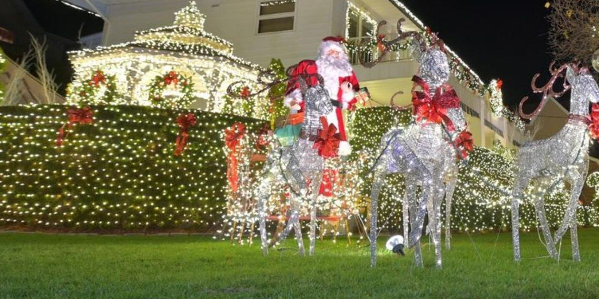 Esta es la casa decorada que resultó multada.