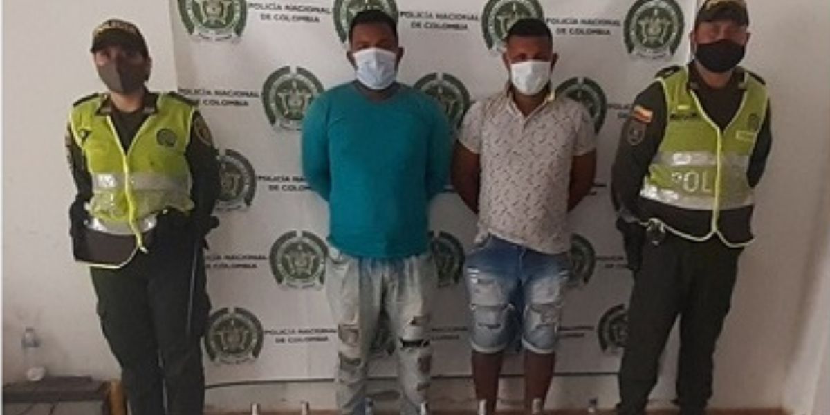 Policía Magdalena Capturados con licor adulterado.