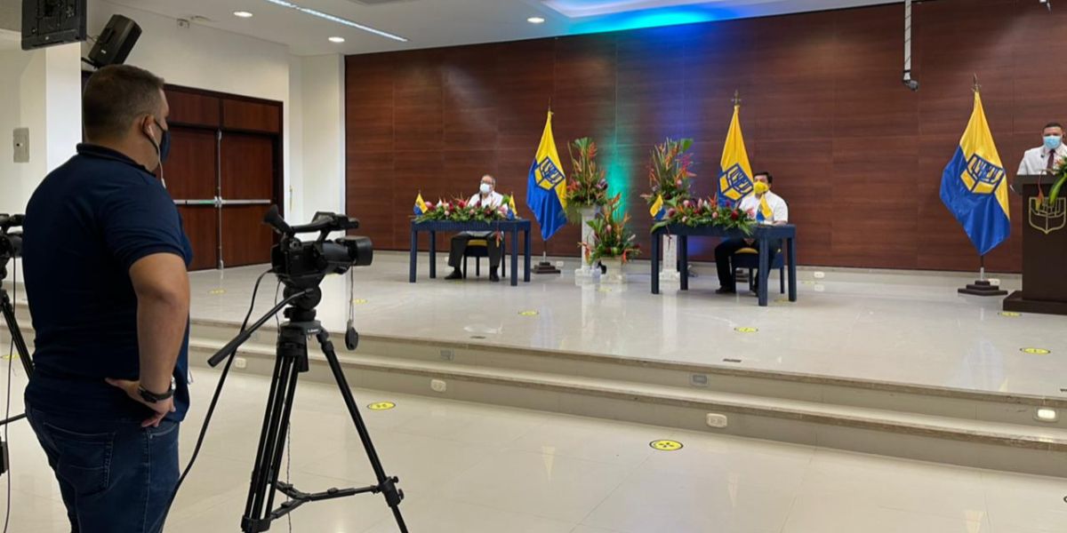 Sergio Arboleda ‘La Sergio’ realizó grados virtuales de Postgrados.