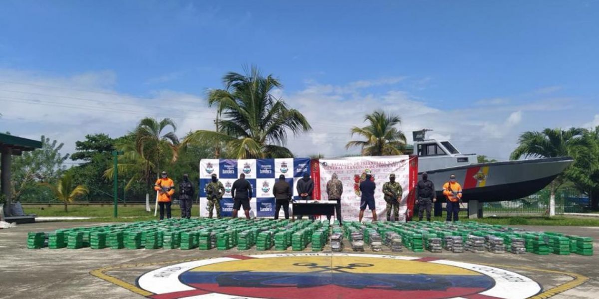 La Armada de Colombia logró la incautación de 2 mil 875 kilogramos de clorhidrato de cocaína.