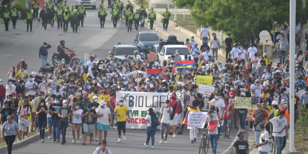 Los líderes estudiantiles presuntamente habrían sido intimidados por integrantes de la Fuerza Pública en el contexto de las movilizaciones pacíficas.