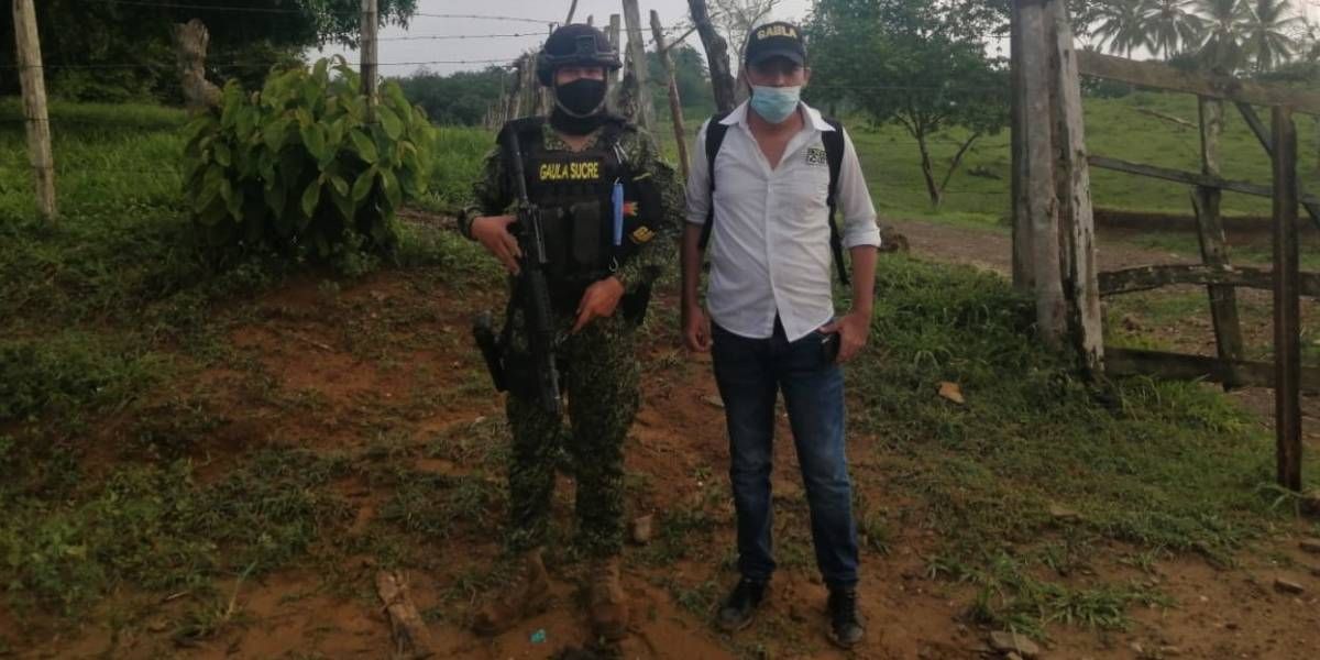 Hombre rescatado por las autoridades en Sucre.