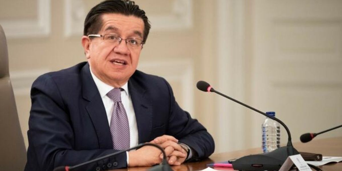 Ministerio Nacional de Salud. Ministro de Salud, Fernando Ruiz.