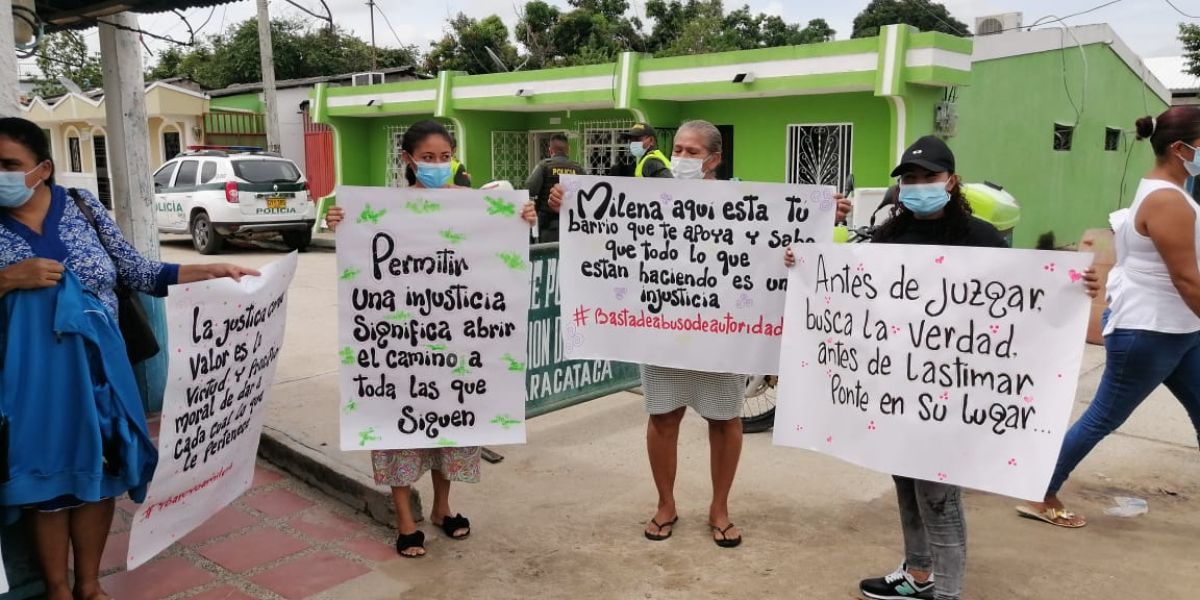 Los involucrados en la protesta pacífica se acercaron a la sede de la administración municipal.