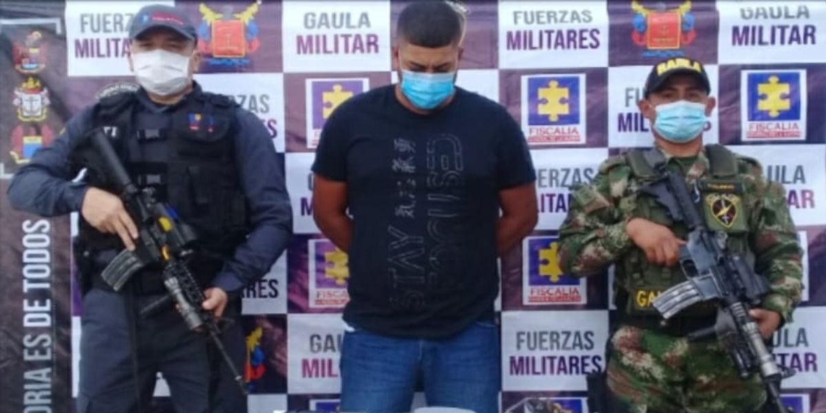 Ejército Supuestamente coordinaba la compra y comercialización de estupefacientes.