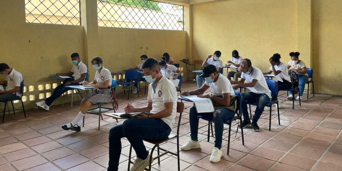 Estudiantes de los 28 municipios no certificados del Magdalena presentan las pruebas. 