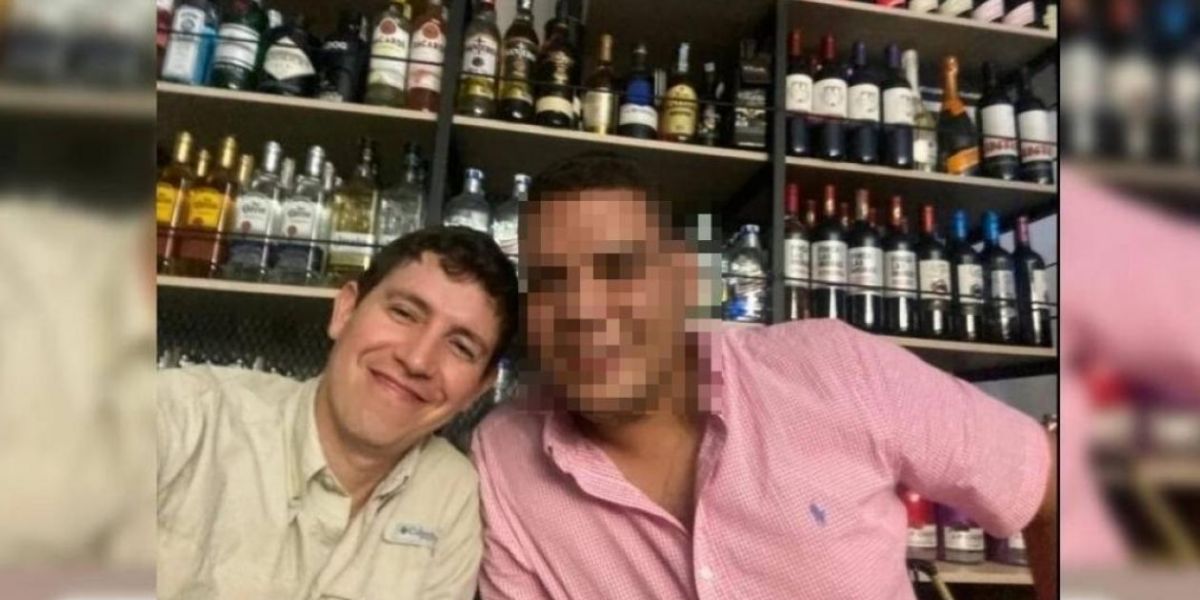 Instagram Enrique Vives cuenta que solo se tomó dos o tres cervezas.