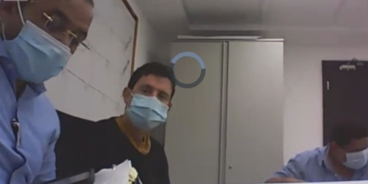 Captura de pantalla Álex Fernández Harding (izquierda) fue cuestionado por el Ministerio Público.