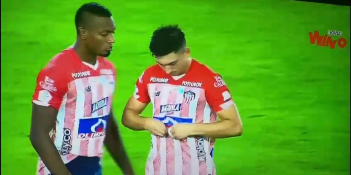 En el ojo del huracán los dos jugadores. 