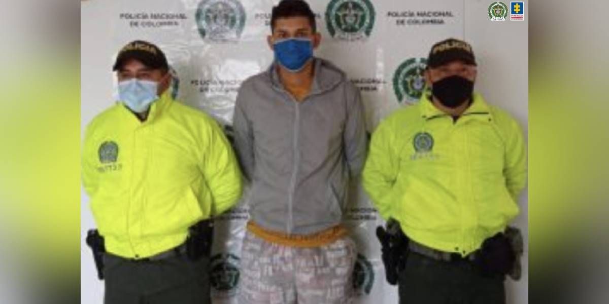 Brian Erley Carmona Ibarra.