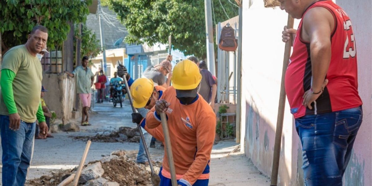 Obras de la Essmar en Colinas del Pando.