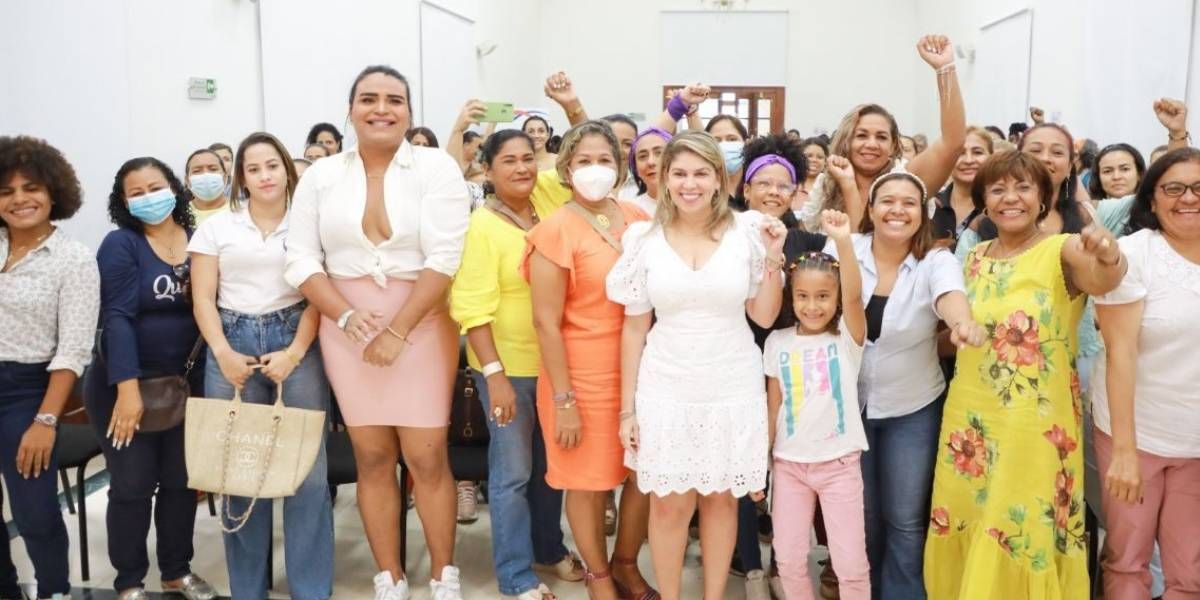 Gobierno de Virna Johnson acompaña integralmente a mujeres con cáncer de mama