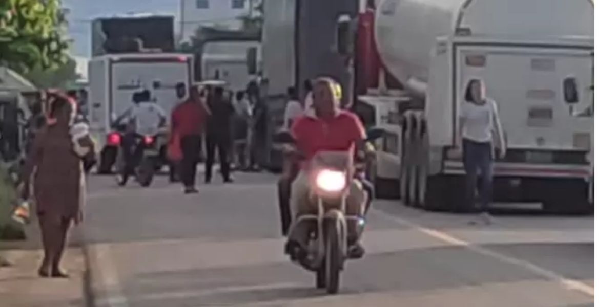 Cortesía. Bloqueos en diferentes zonas para atravesar Bosconia.