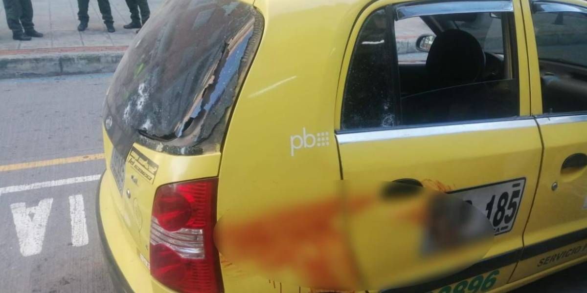 Archivo Taxi en donde se transportaban.