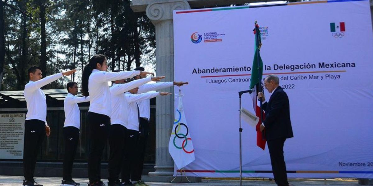 Abanderamiento de la delegación deportiva mexicana.