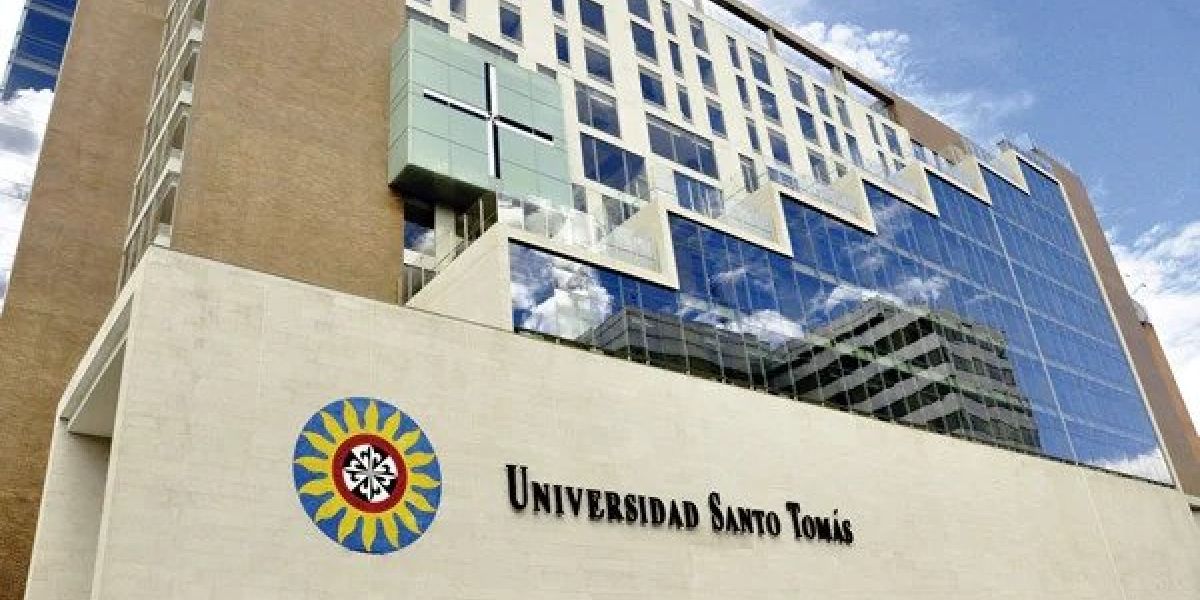 Sede de la Universidad Santo Tomás, una de las instituciones afectadas.