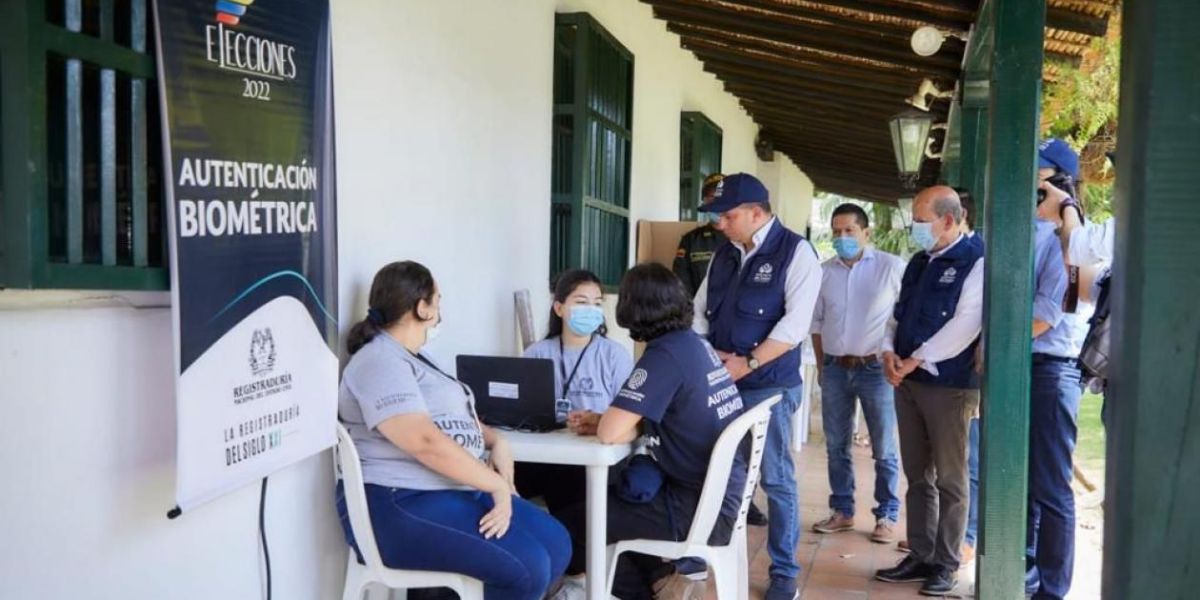 Inspección de elecciones en zona de frontera.