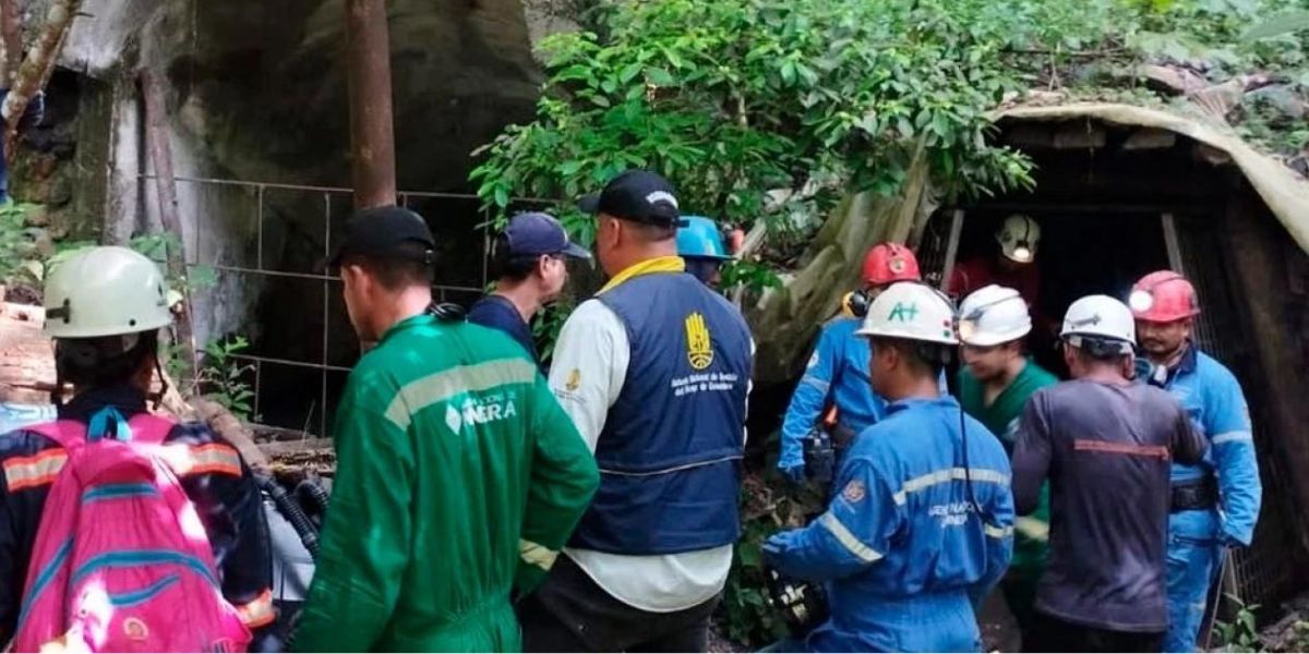  Afueras de la mina donde ocurrió la tragedia.