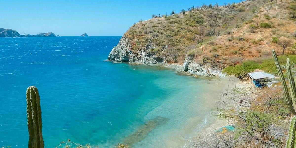 Playa Sisiguaca, contigua a Taganga