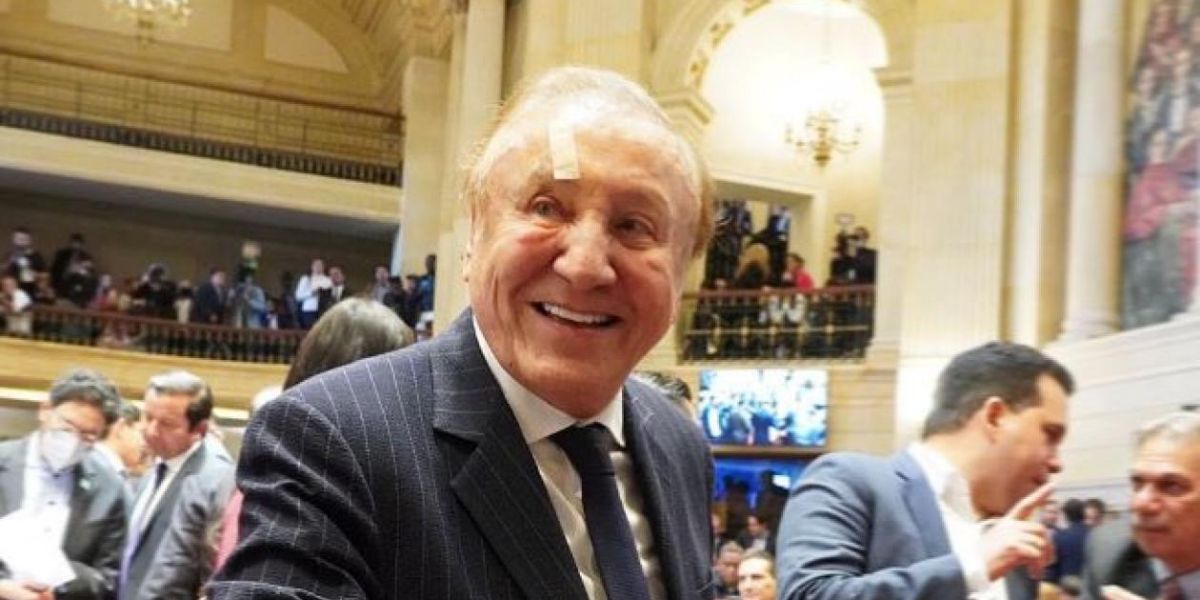 Twitter Rodolfo Hernández, senador de la República.