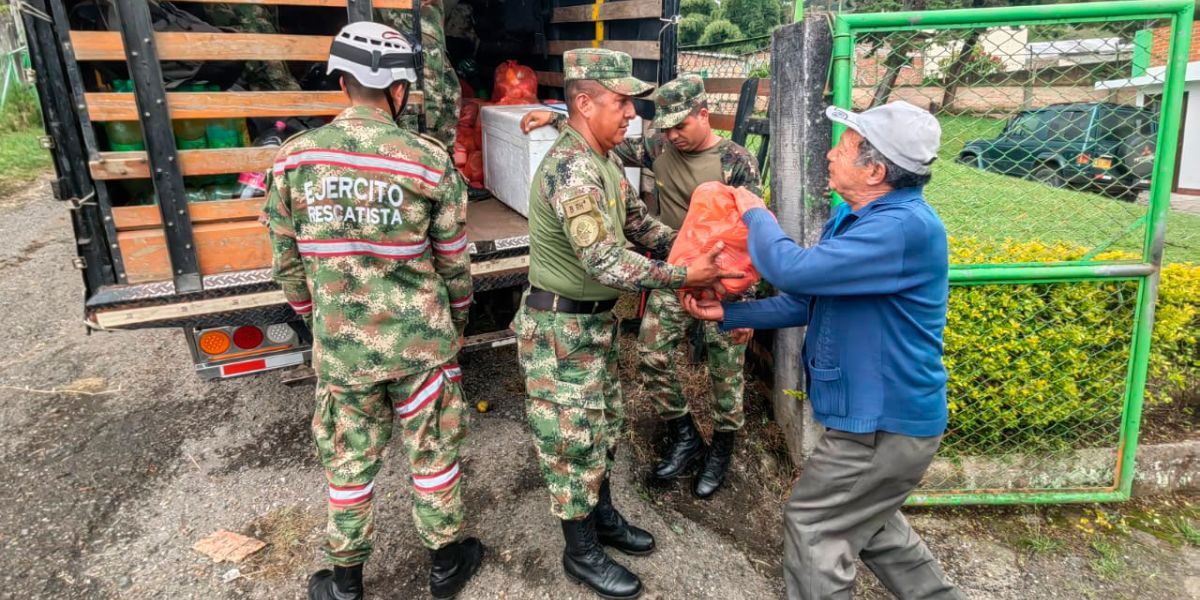 Presidencia entrega de alimentos
