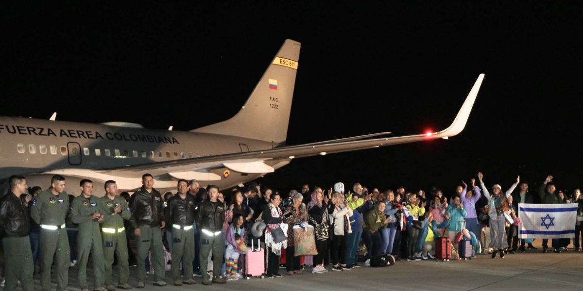 Llegaron los 110 colombianos repatriados de Israel