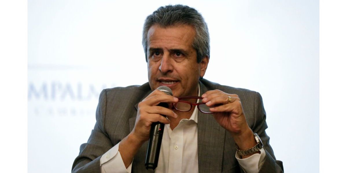 Ministro del Interior, Luis Fernando Velasco