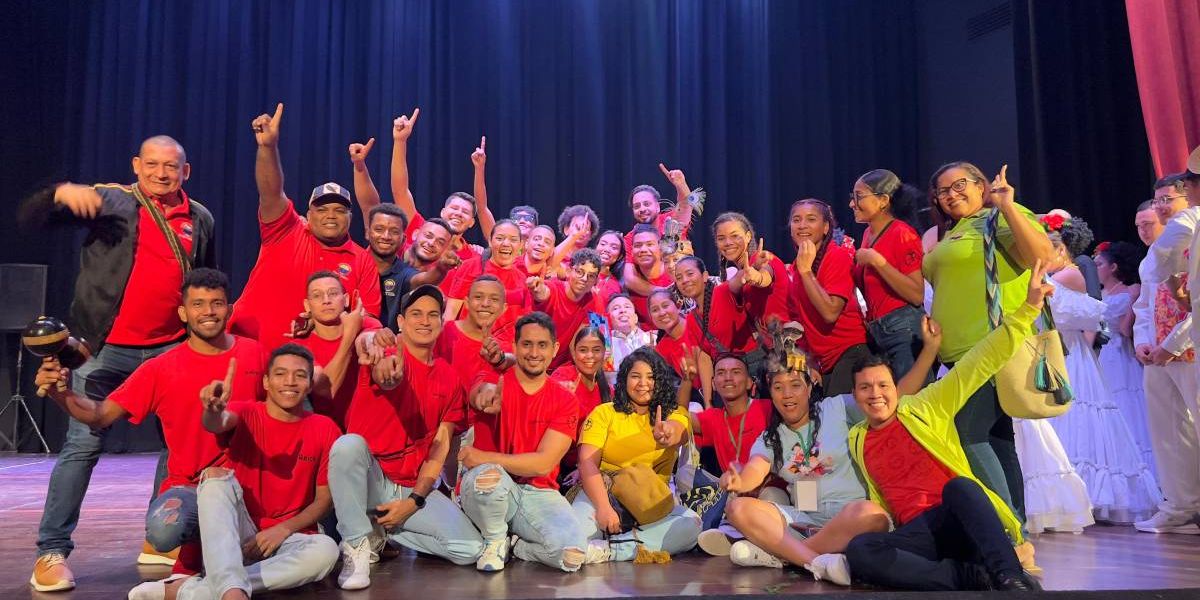 Universidad del Magdalena grupo de Danza y Música Folclórica.