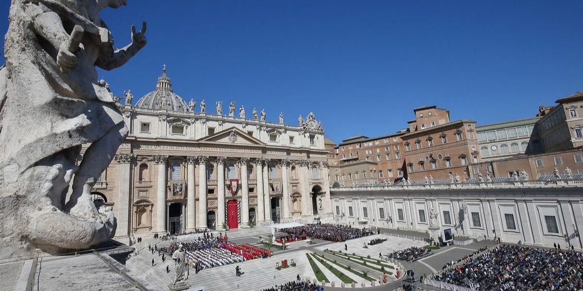 Cortesía. Plaza de San Pedro, en el Vaticano.