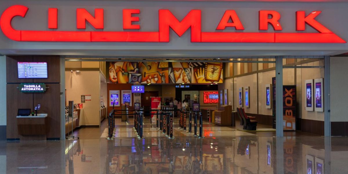 Cinemark Santa Marta