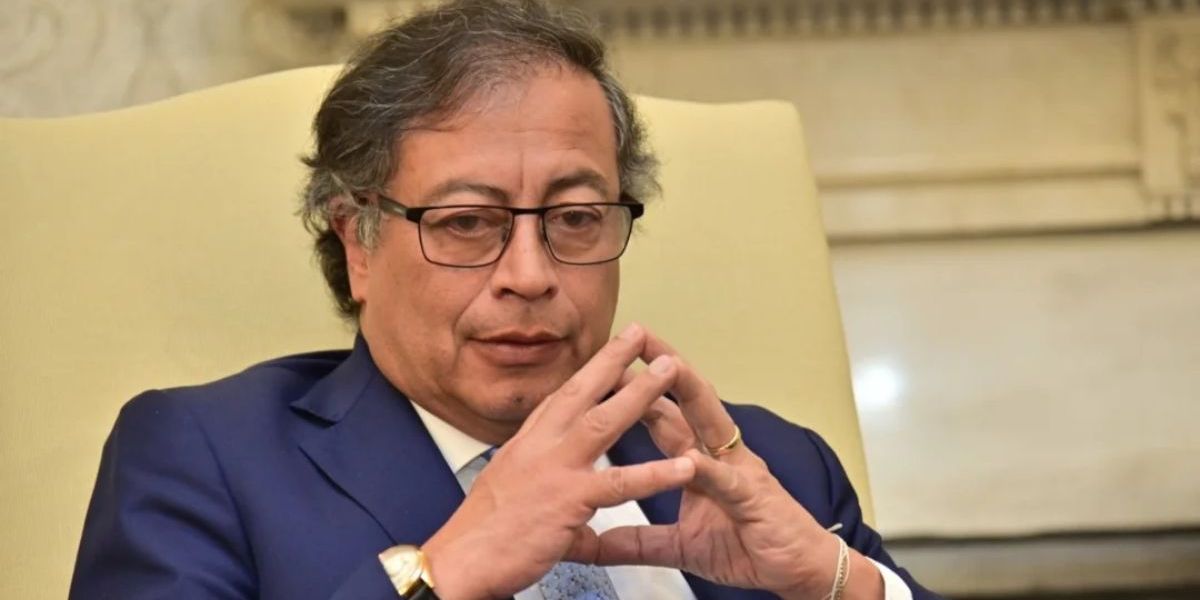 La República Presidente Gustavo Petro.