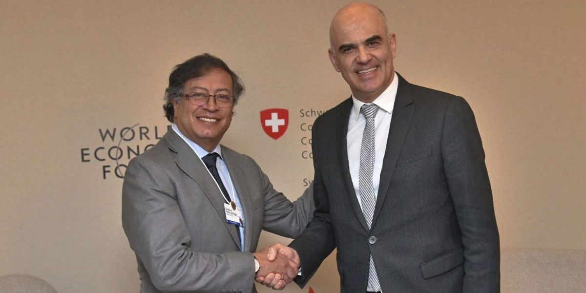 Revista Semana. Presidente Suizo llega a Colombia apoyar con el proceso de paz y cooperación humanitaria.