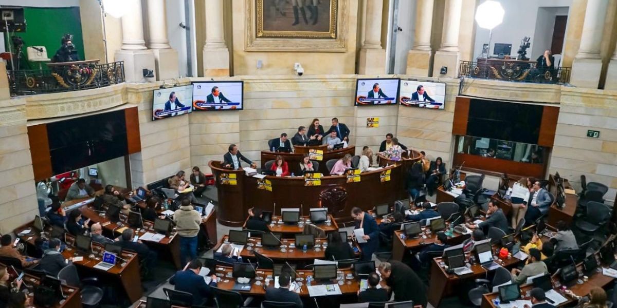 Agencia de Periodismo Investigativo Día sin Iva