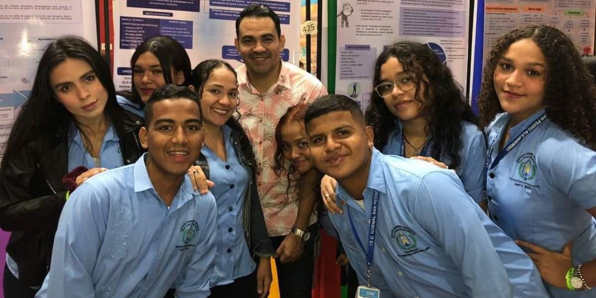 IED Normal Superior participa en la Feria Nordestina de Ciencia y Tecnología de Brasil