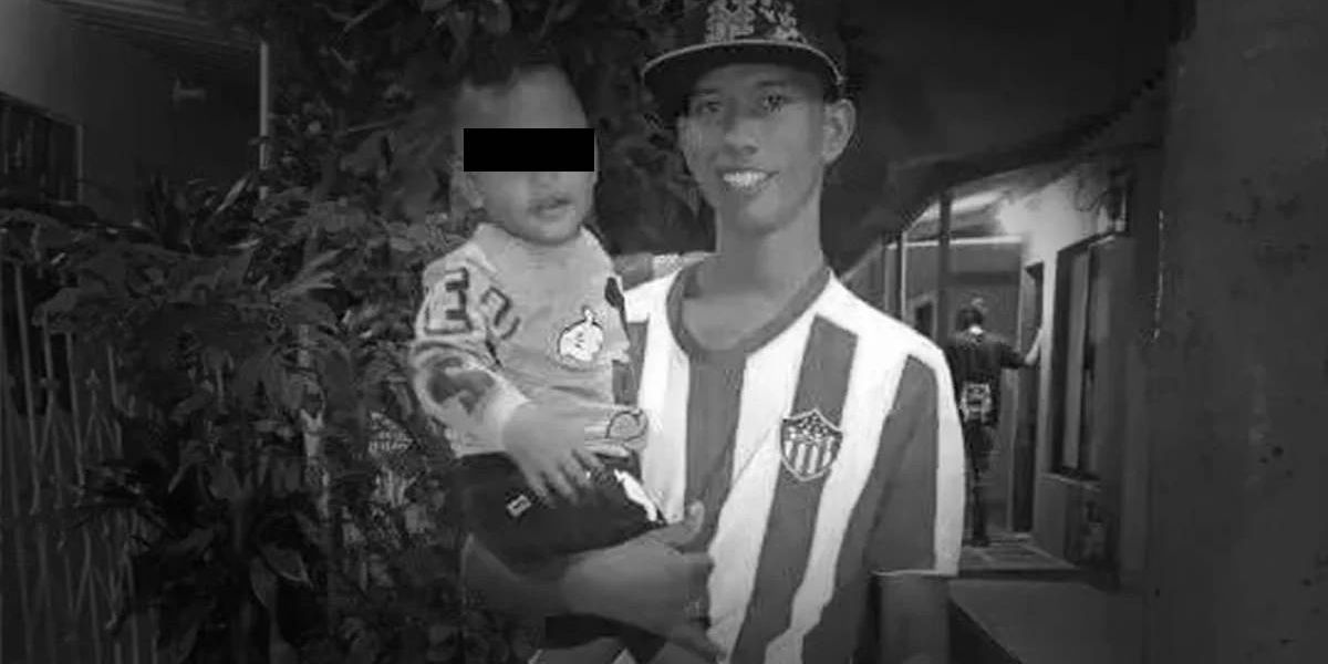 Bebé y su padre, asesinados.