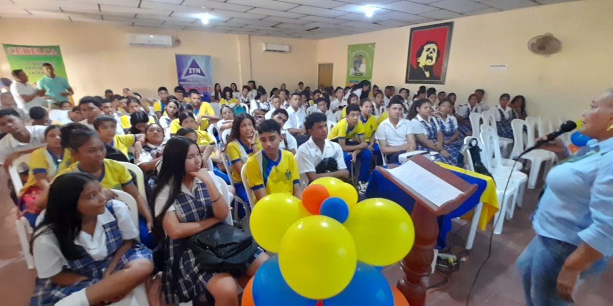 UNIMAGDALENA participó como invitada de evento de socialización de oferta académica a alumnos de la IED Luis Carlos Galán de Plato.  