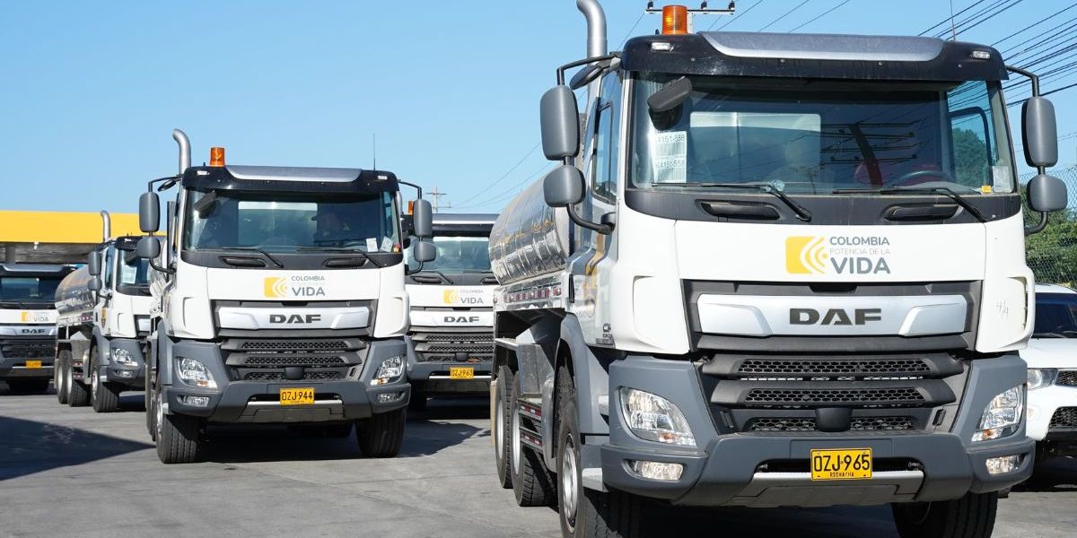 80 carrotanques que estaban bajo custodia en La Guajira y ya empiezan a ser trasladados.