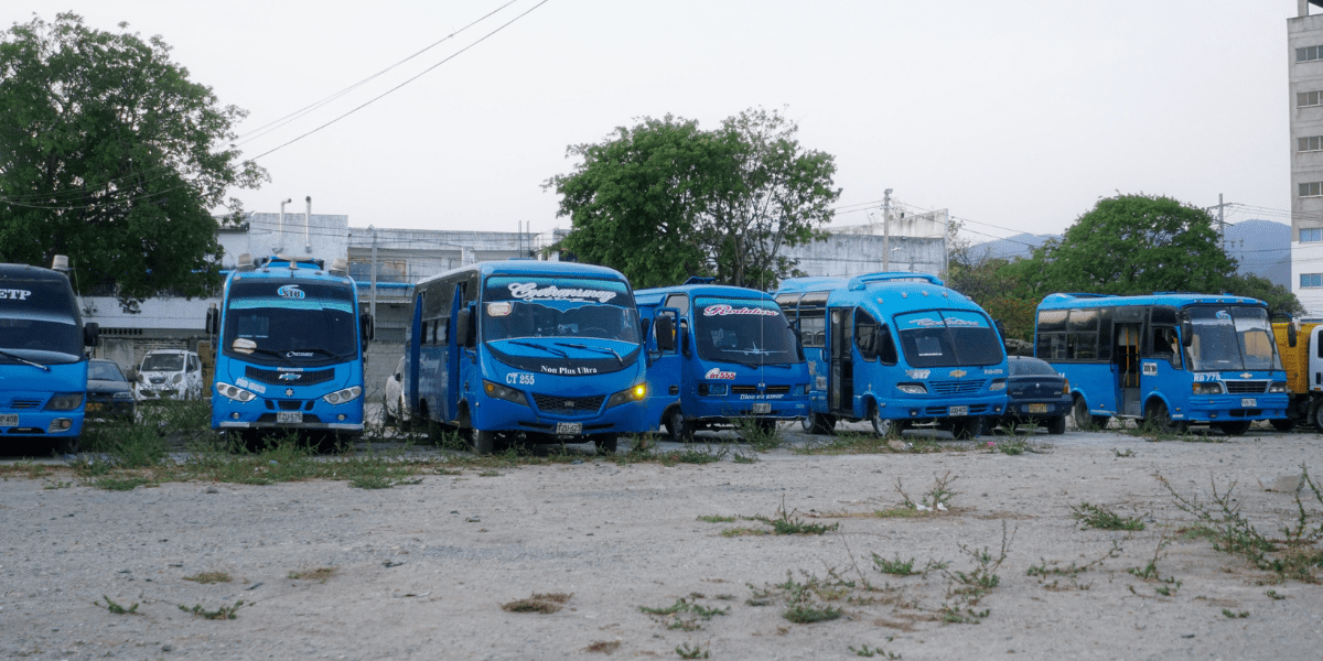 12 buses de servicio público fueron inmovilizados por falta de revisión técnico-mecánica